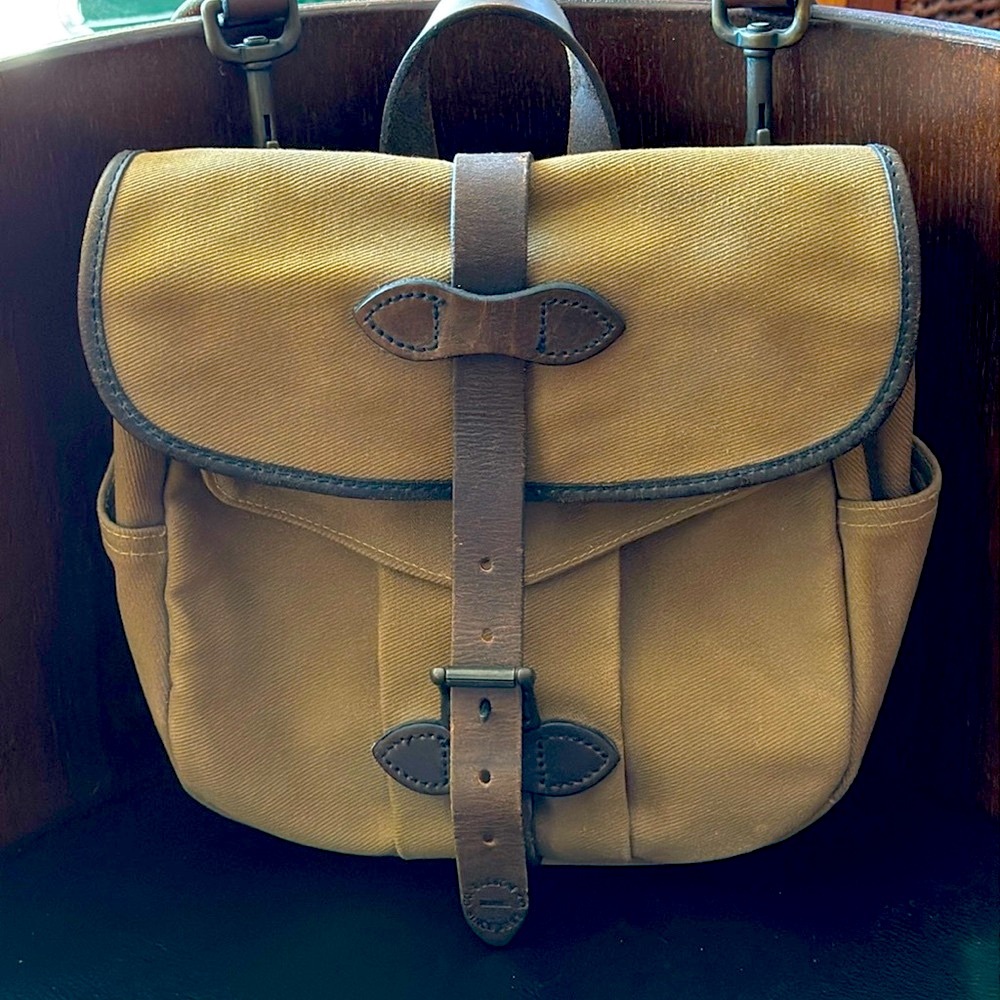 CC Filson small canvas and leather bag